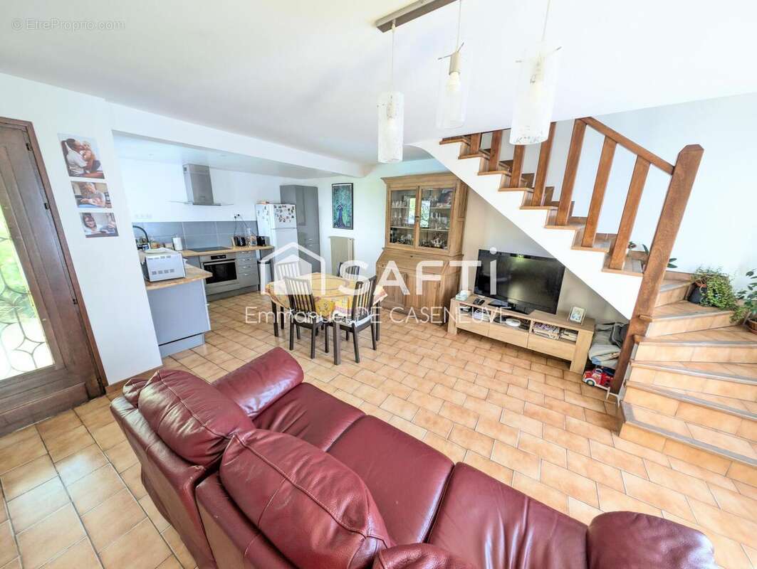 Photo 2 - Maison à GAGNY