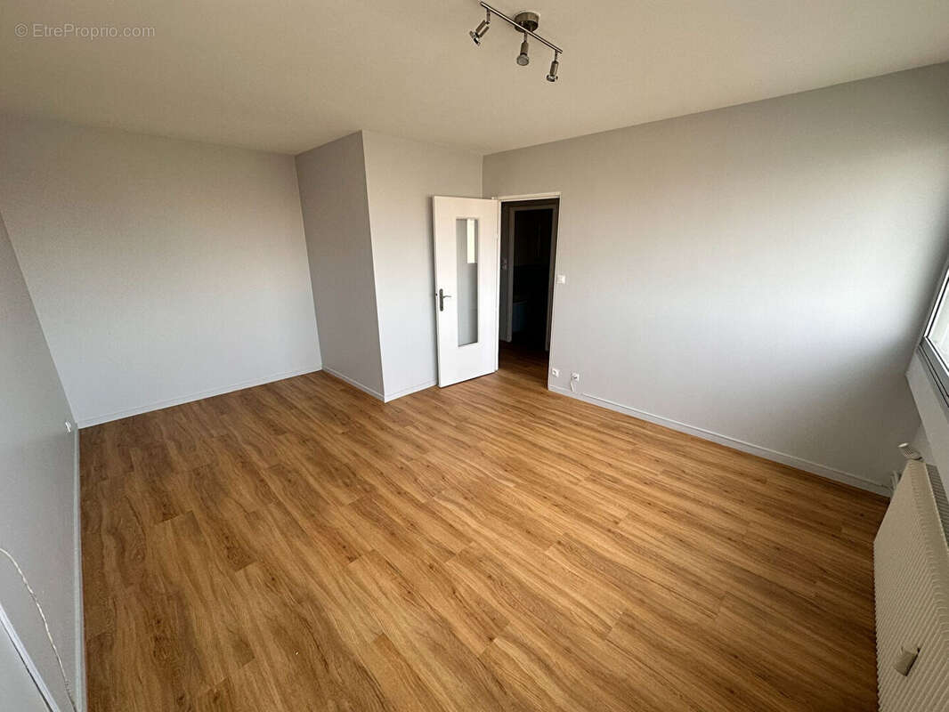 Appartement à HEROUVILLE-SAINT-CLAIR