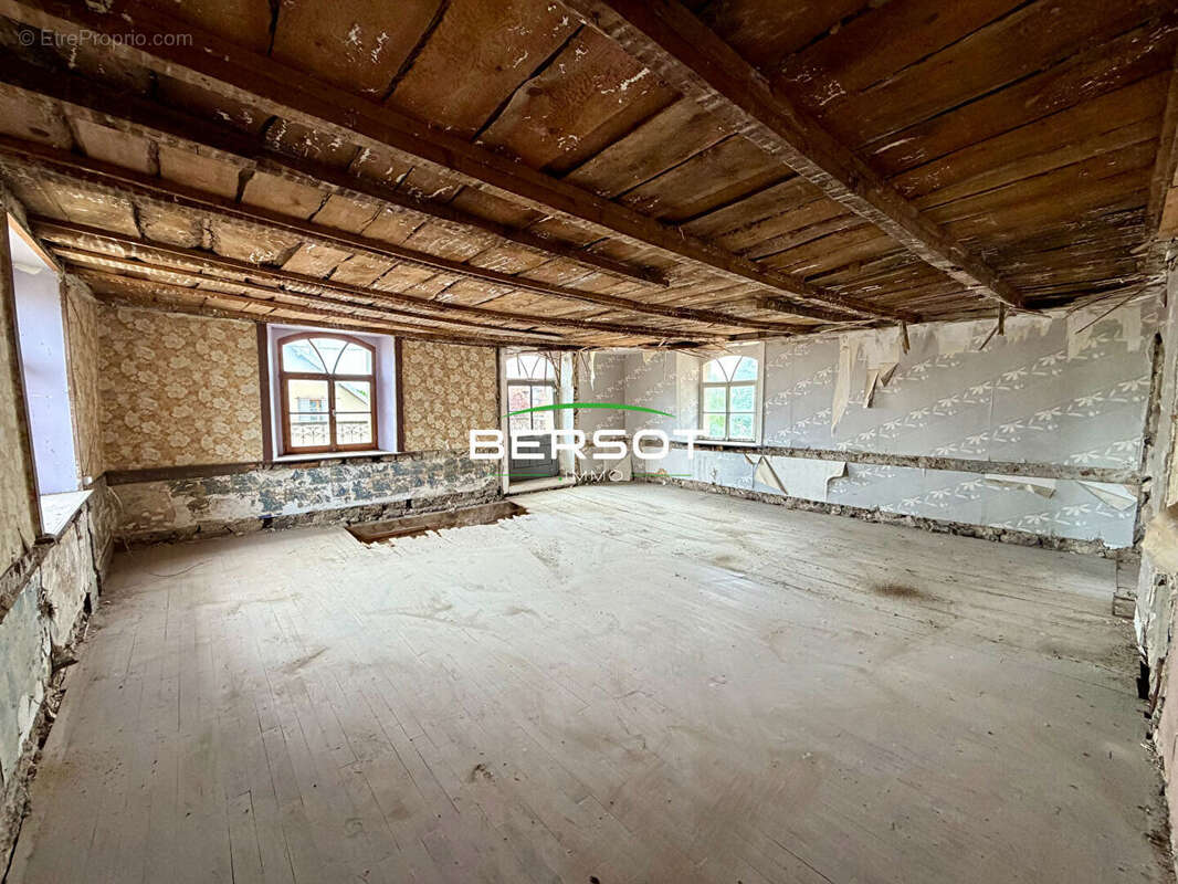 Maison à LORAY