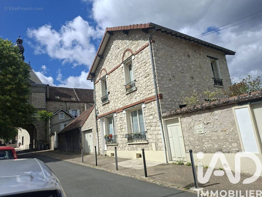 Photo 1 - Maison à MORET-SUR-LOING