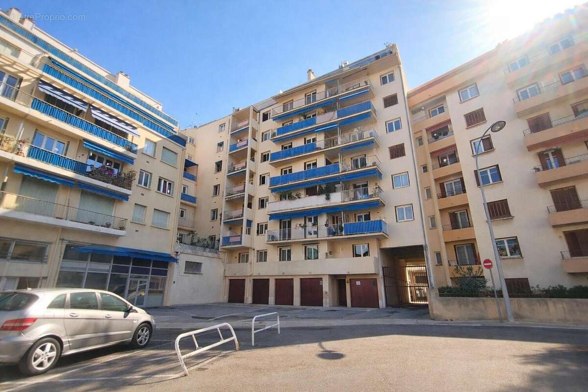   - Appartement à NICE