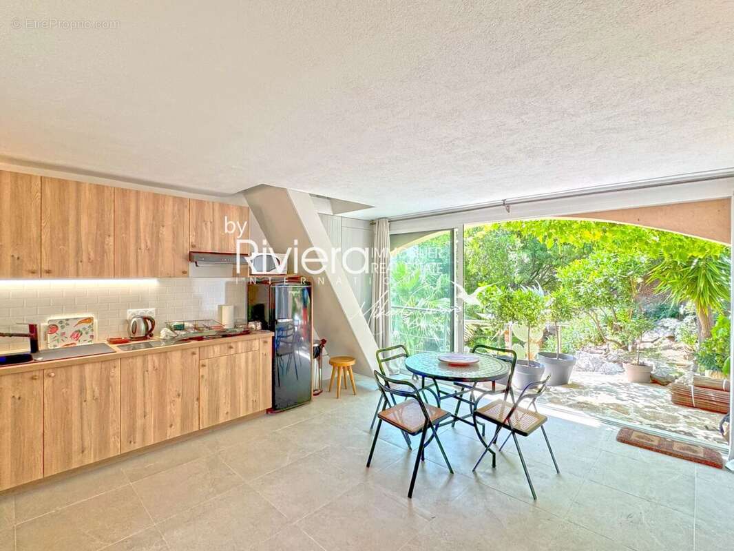 Propriete avec piscine a debordement et vue mer ! - photo 25