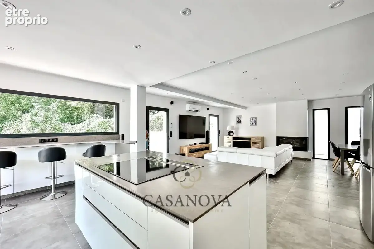 Villa contemporaine de 146 m² avec piscine et terrain de 1 000 m² à Montferrier-sur-Lez - photo 6