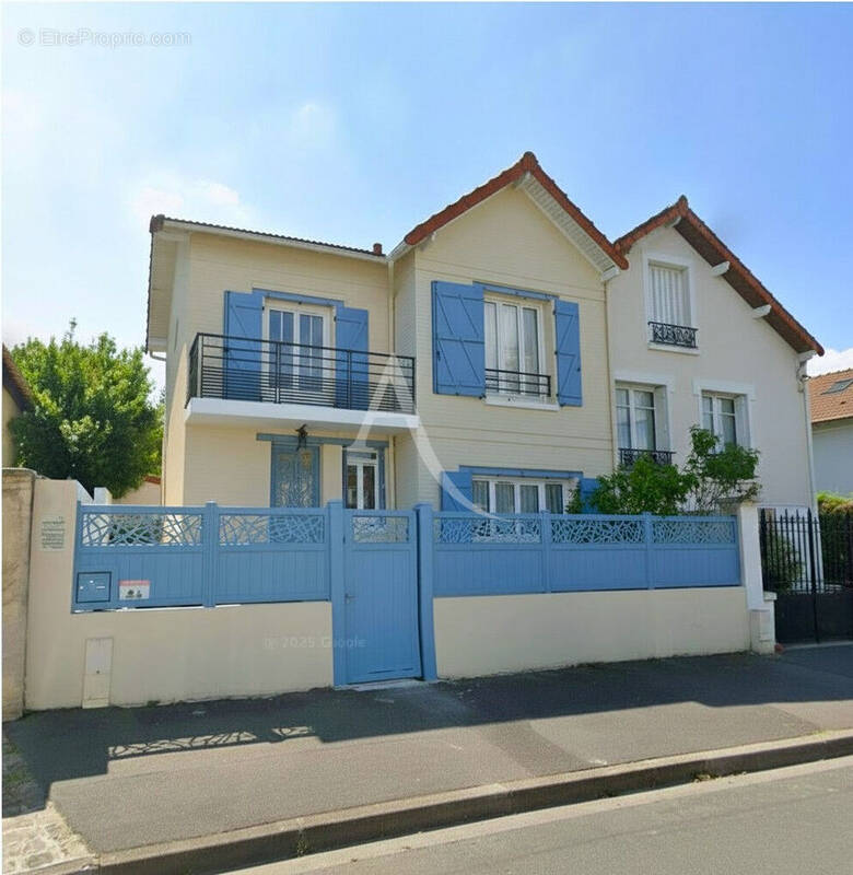 Maison à BRY-SUR-MARNE