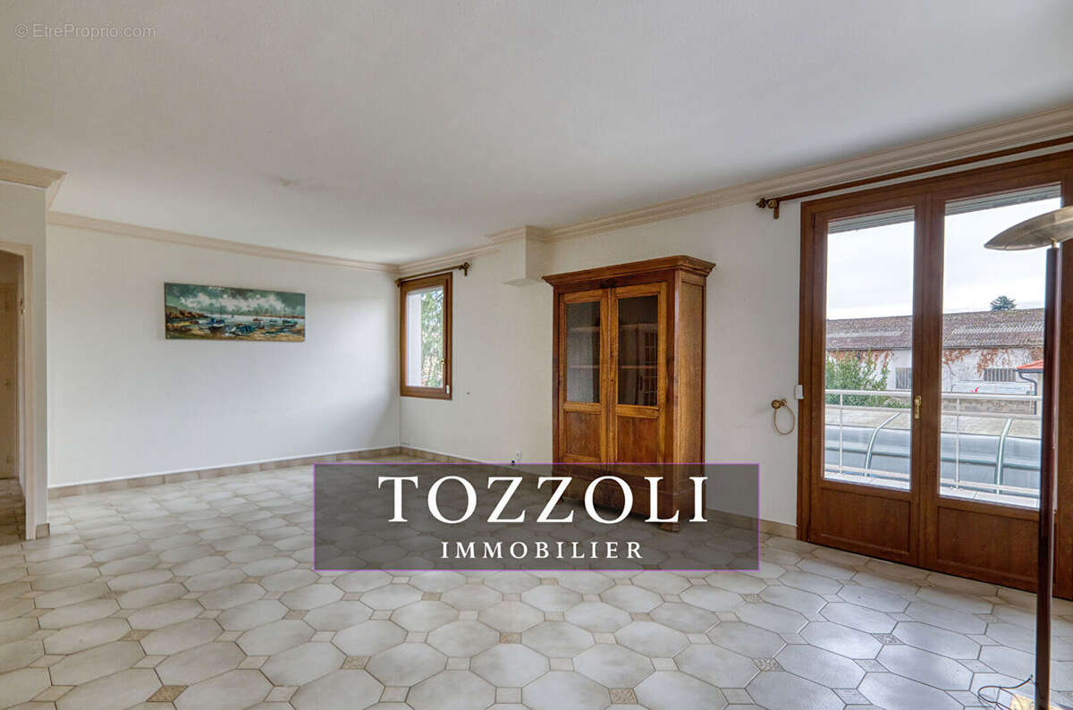 Maison à SAINT-QUENTIN-FALLAVIER