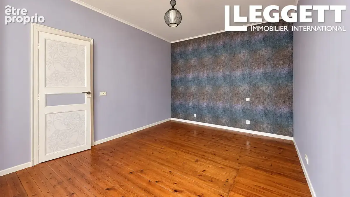 Charmante maison avec grand jardin privé,  2 782 m² terrain, piscine hors sol, véranda et terrasse et cave - photo 7