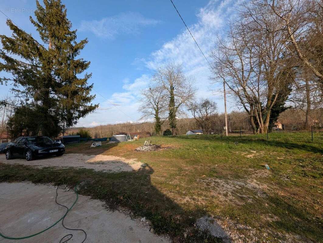 Maison à SAINT-CIRQ-MADELON