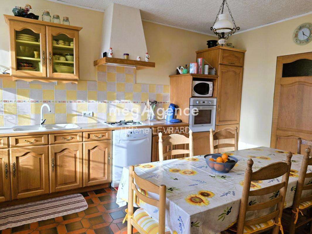 Maison à SILLE-LE-GUILLAUME