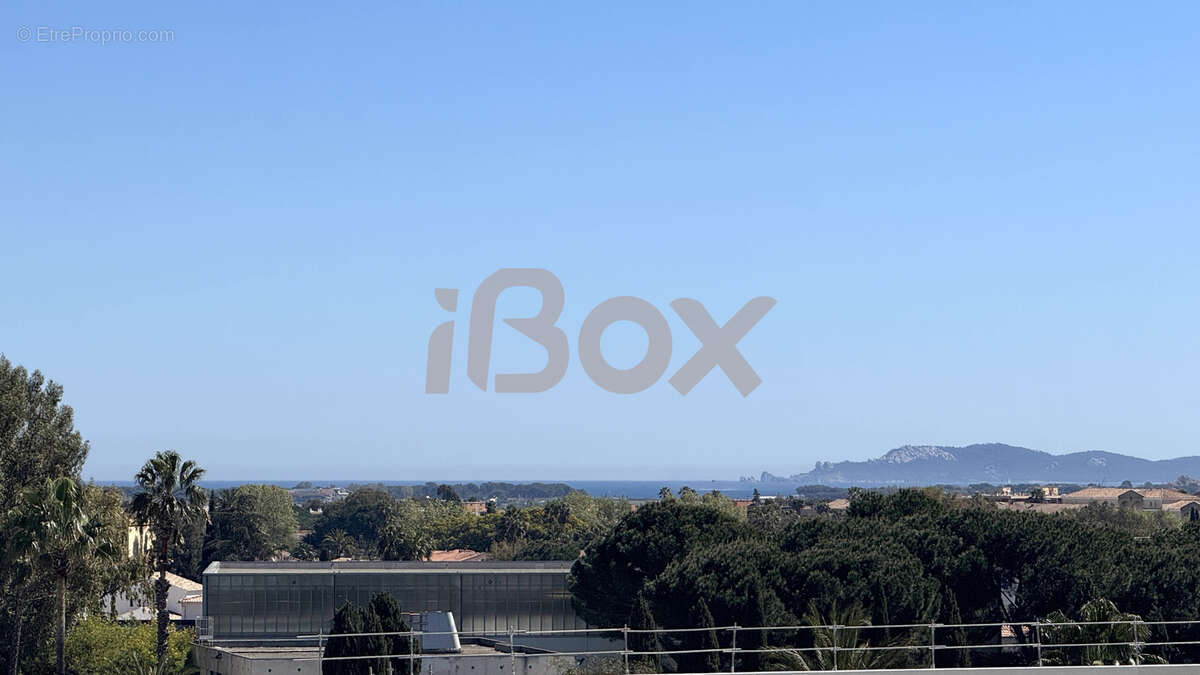 Appartement à HYERES