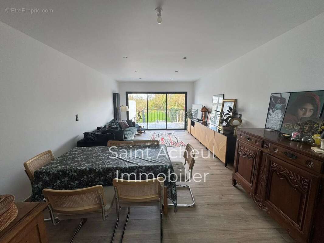 Quartier Saint Acheul / Maison avec Jardin en Retrait de Rue - photo 8