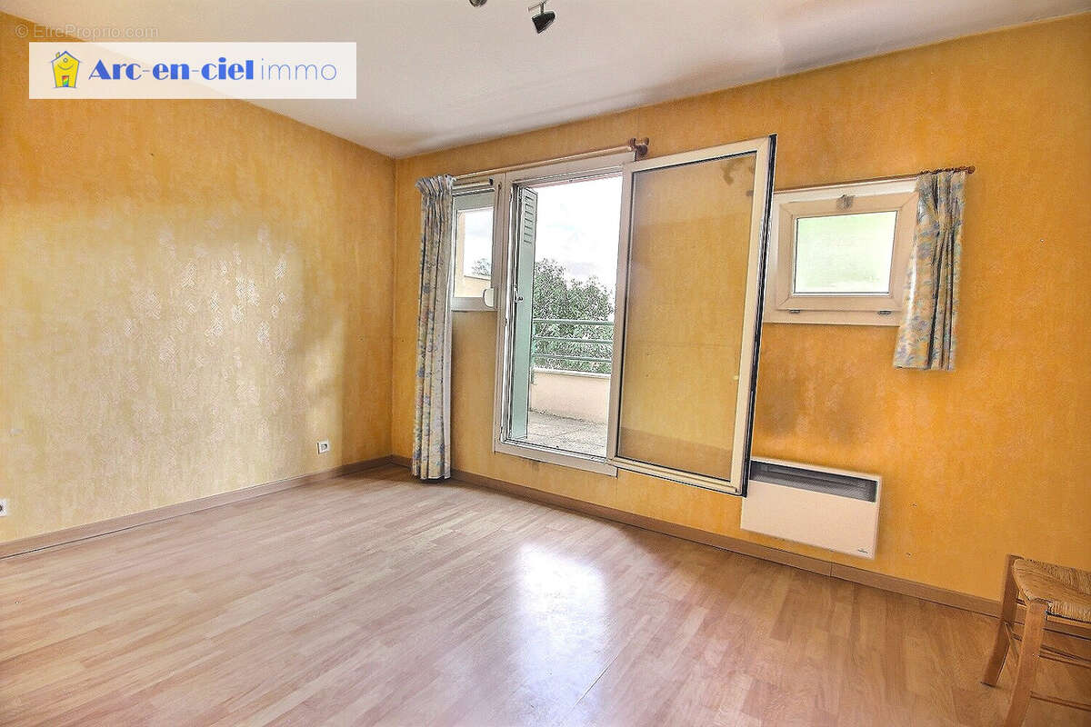 Duplex 3 pièces terrasses Bagnolet - photo 12