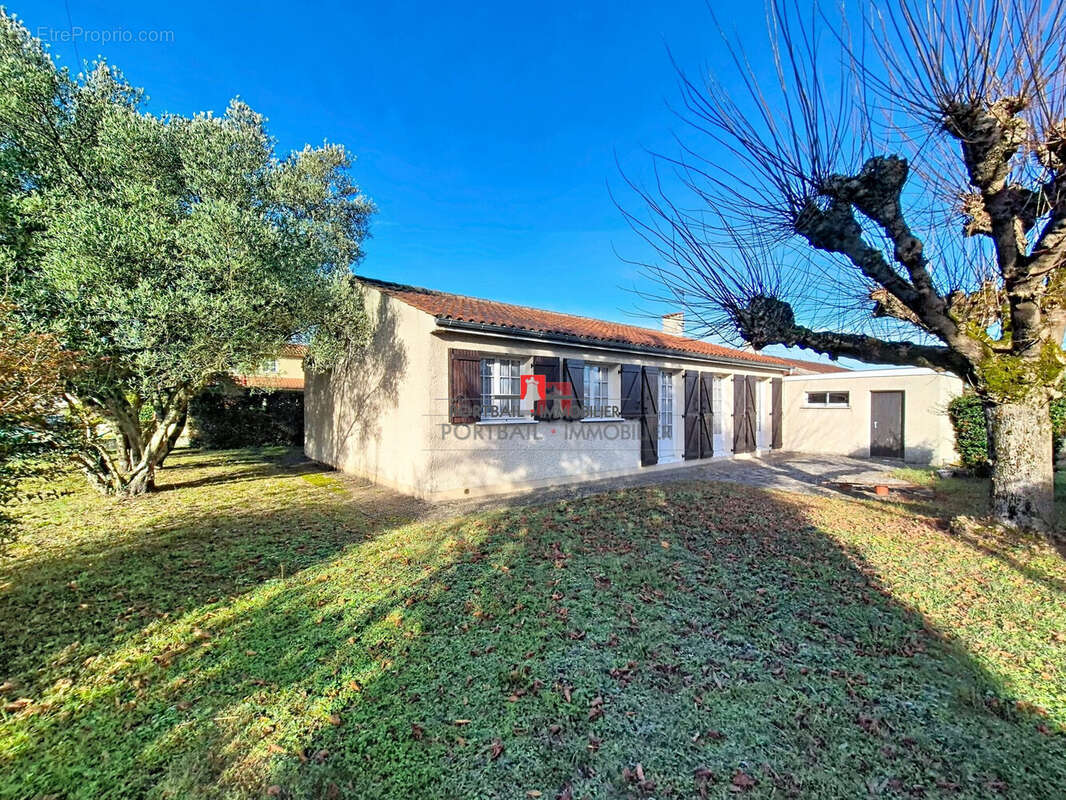 Maison à CARBON-BLANC