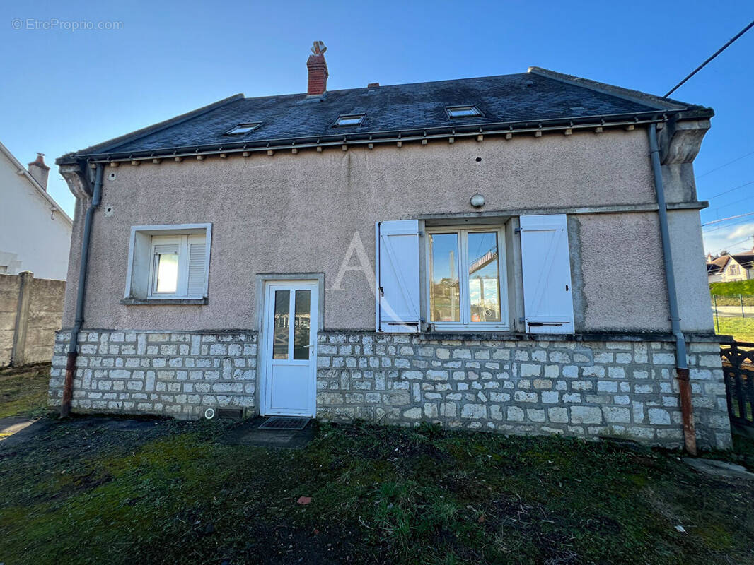 Maison à MONTRICHARD