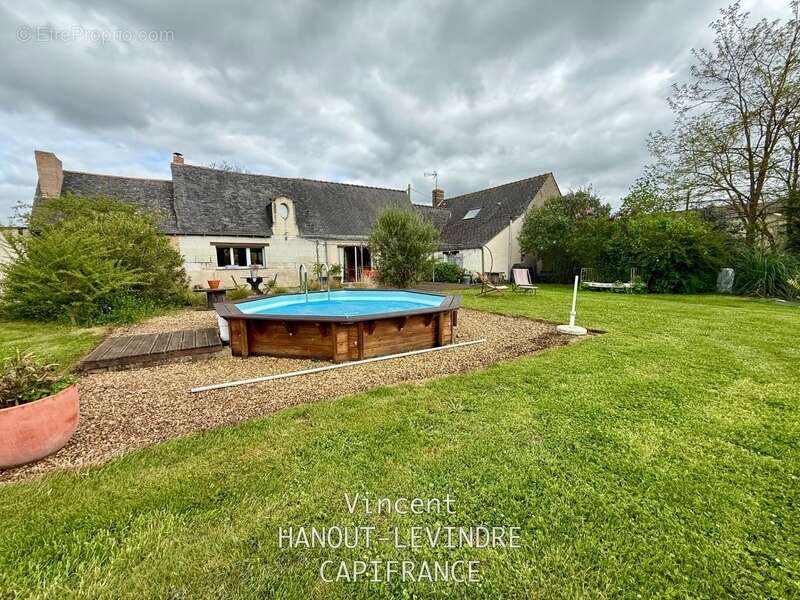 Maison à SOULAIRE-ET-BOURG