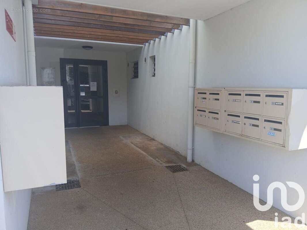 Photo 3 - Appartement à SAINTE-SUZANNE