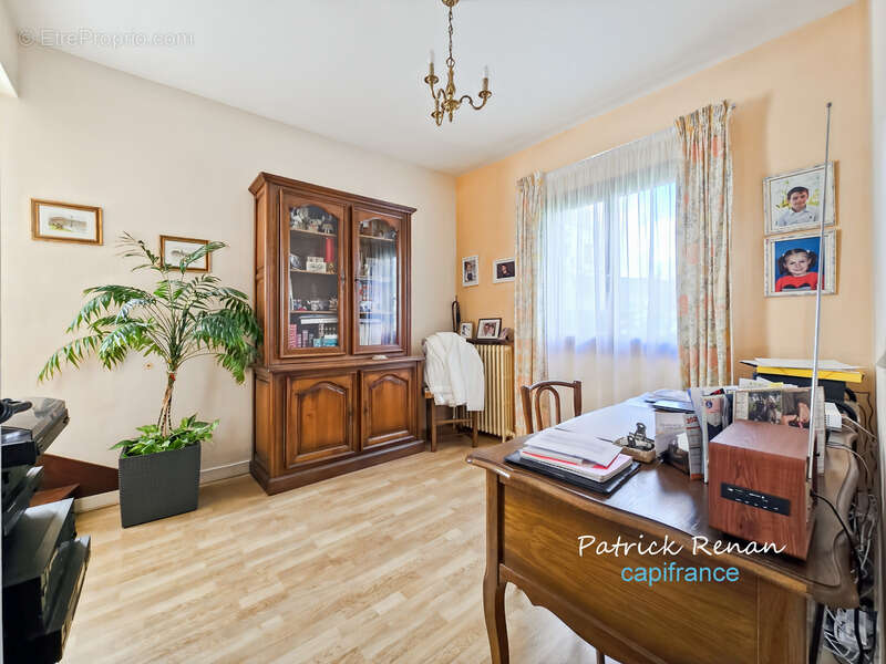 Maison à SAINT-CYR-L'ECOLE