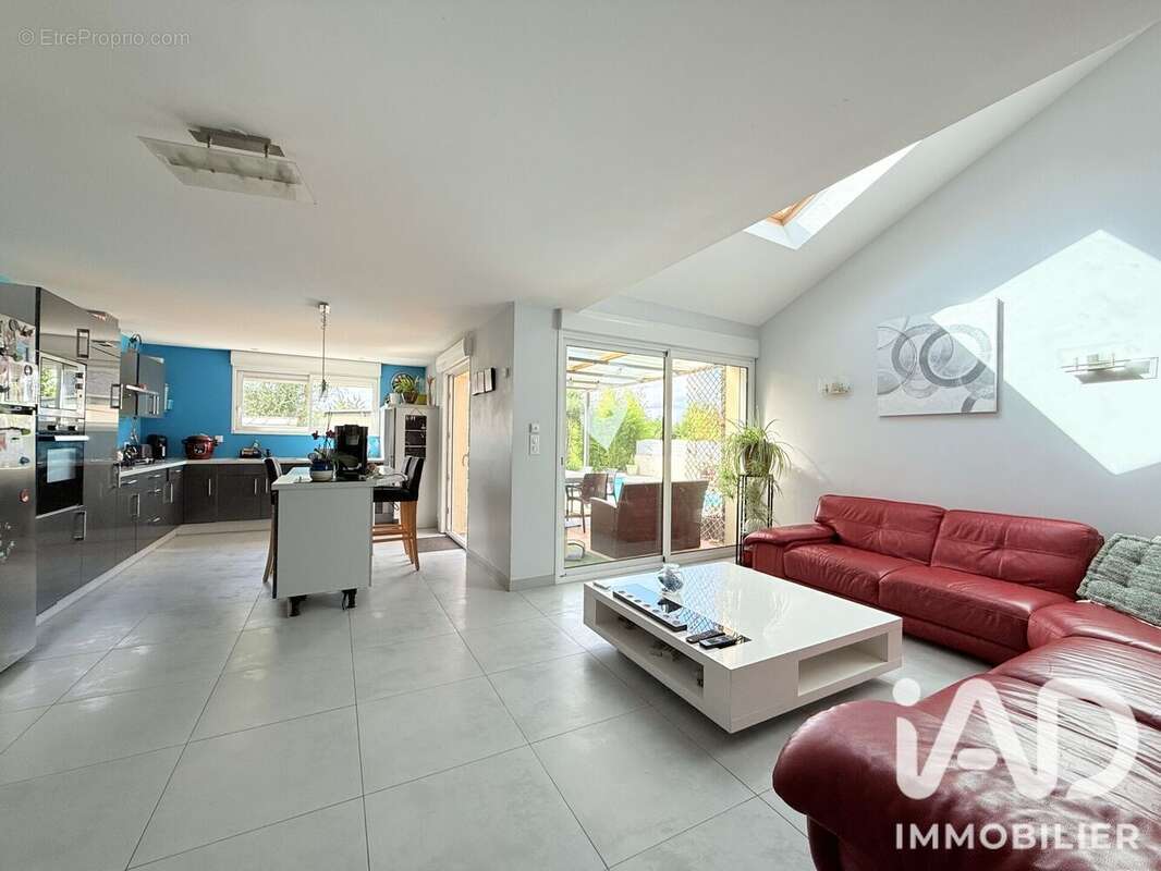 Maison 179 m² à Le Vivier-Sur-Mer  - photo 4