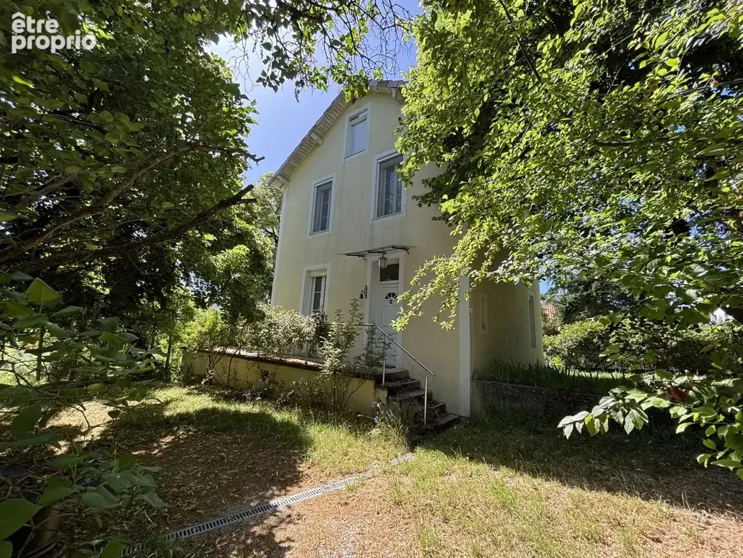Belle demeure sur 2 248m² de jardin constructible - photo 2