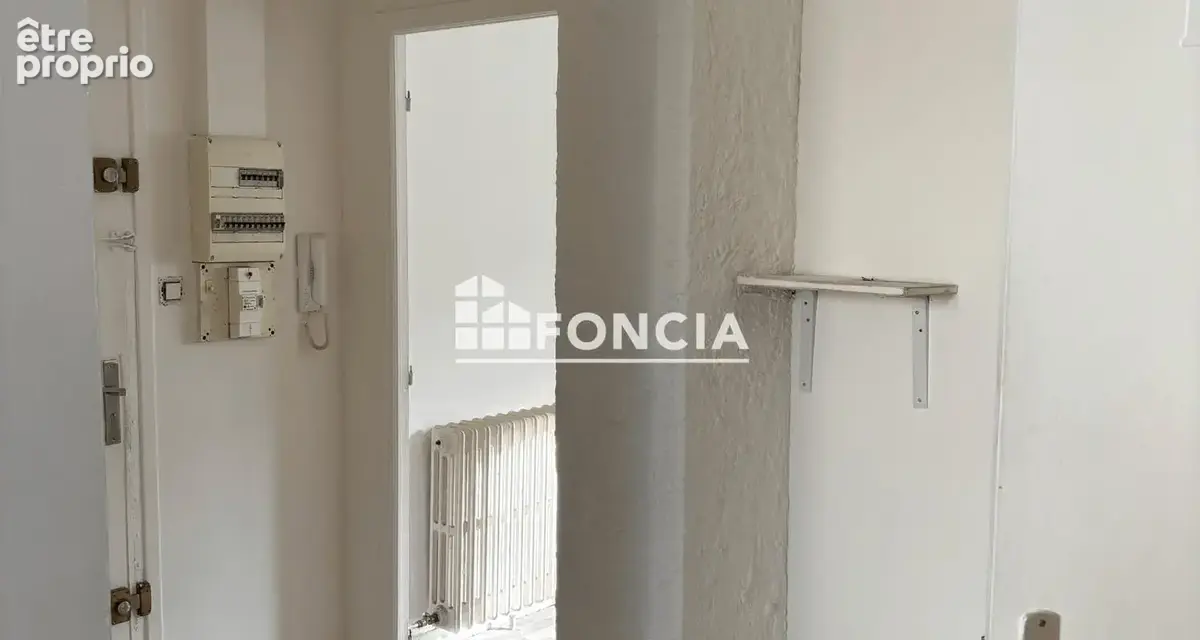 Grenoble "le tourville" a vendre appartement t2 43 m² - photo 7