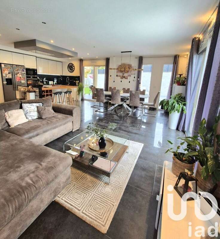 Photo 8 - Maison à VERS