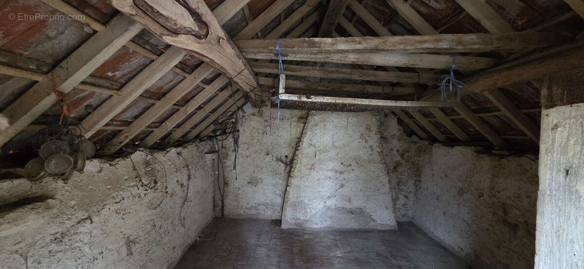 Maison à NUARS