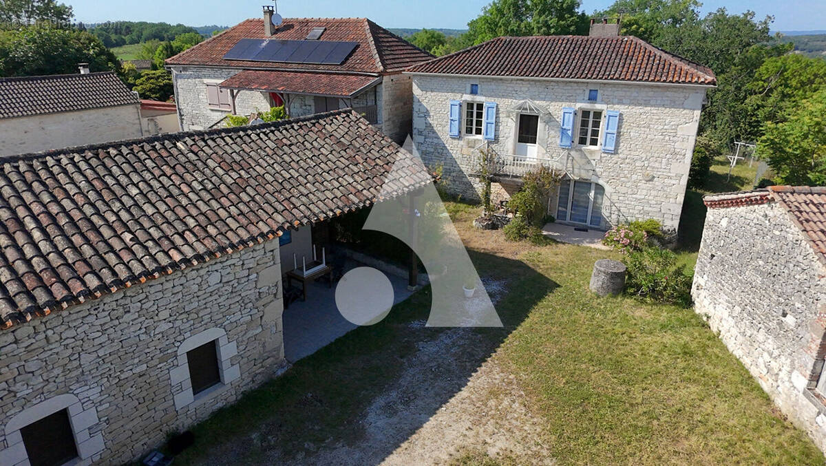 Maison à SAINT-MATRE