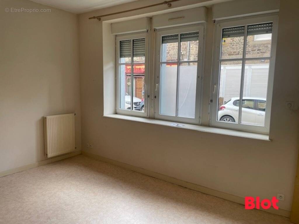 Appartement à FOUGERES