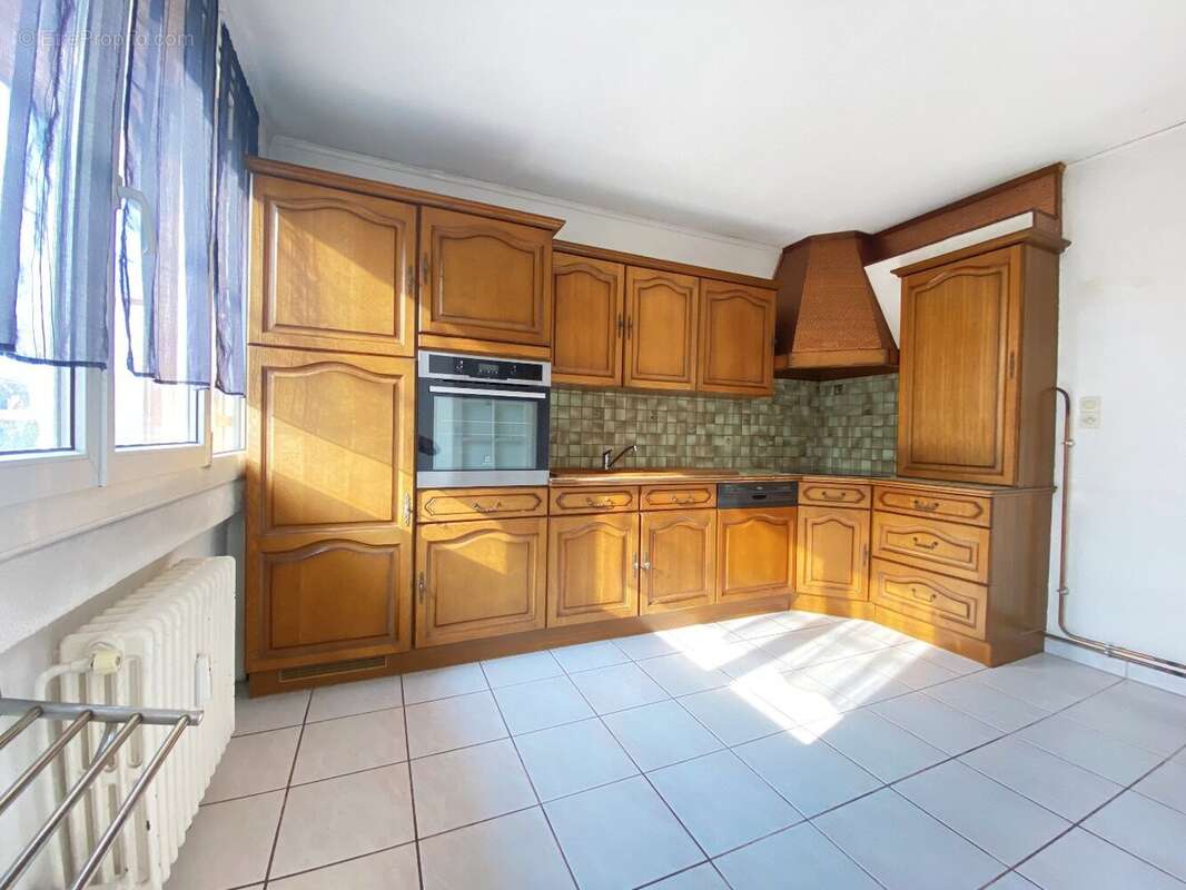 Appartement à VIEUX-CHARMONT