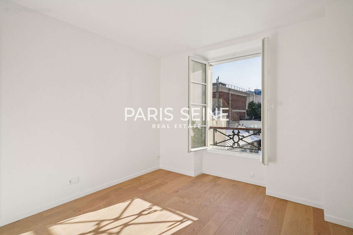 Appartement à PARIS-6E