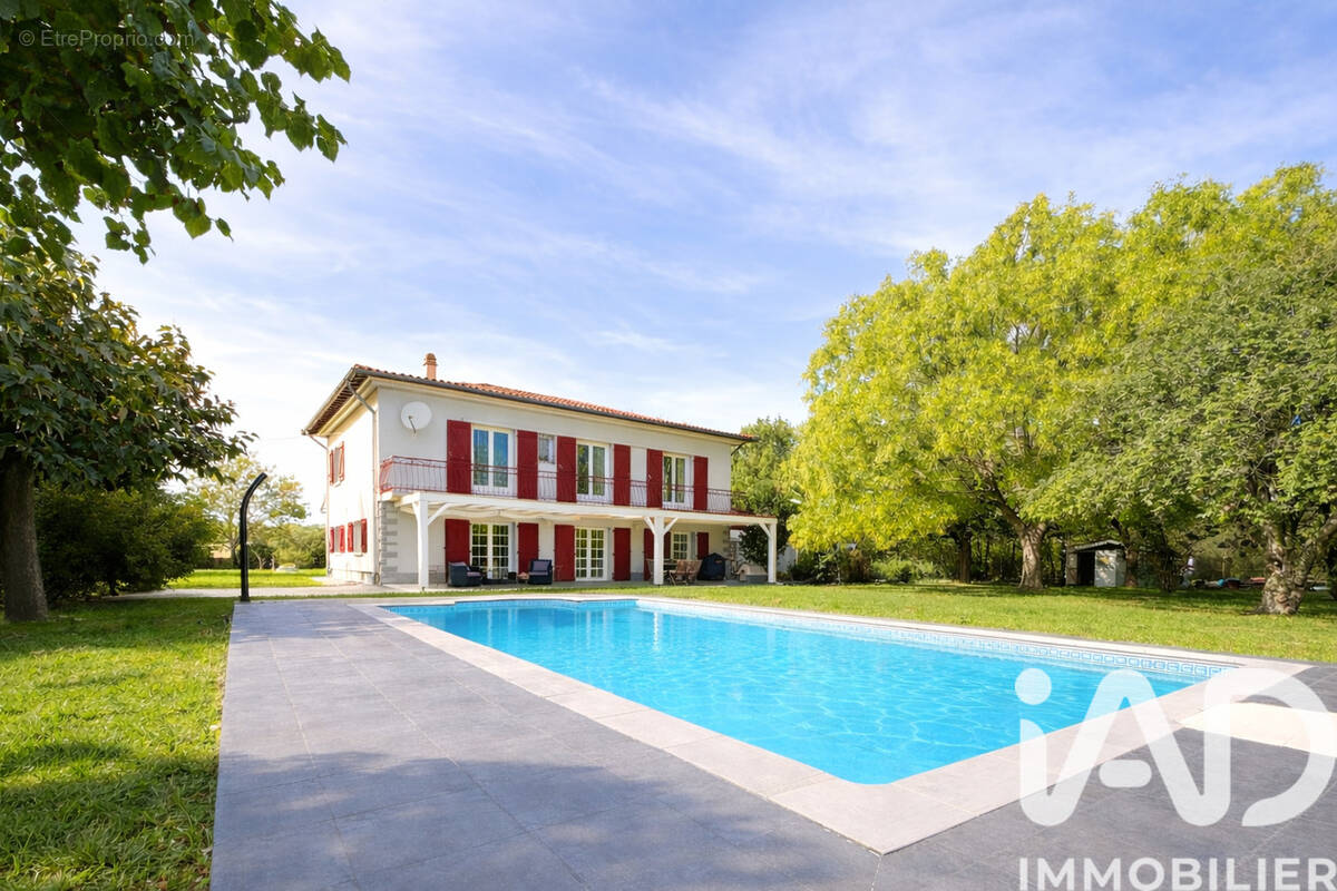 Photo 1 - Maison à TOURNEFEUILLE