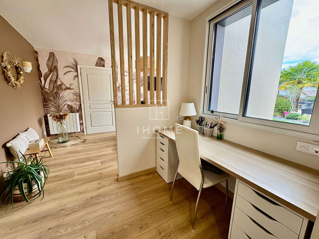 Maison à ROEZE-SUR-SARTHE