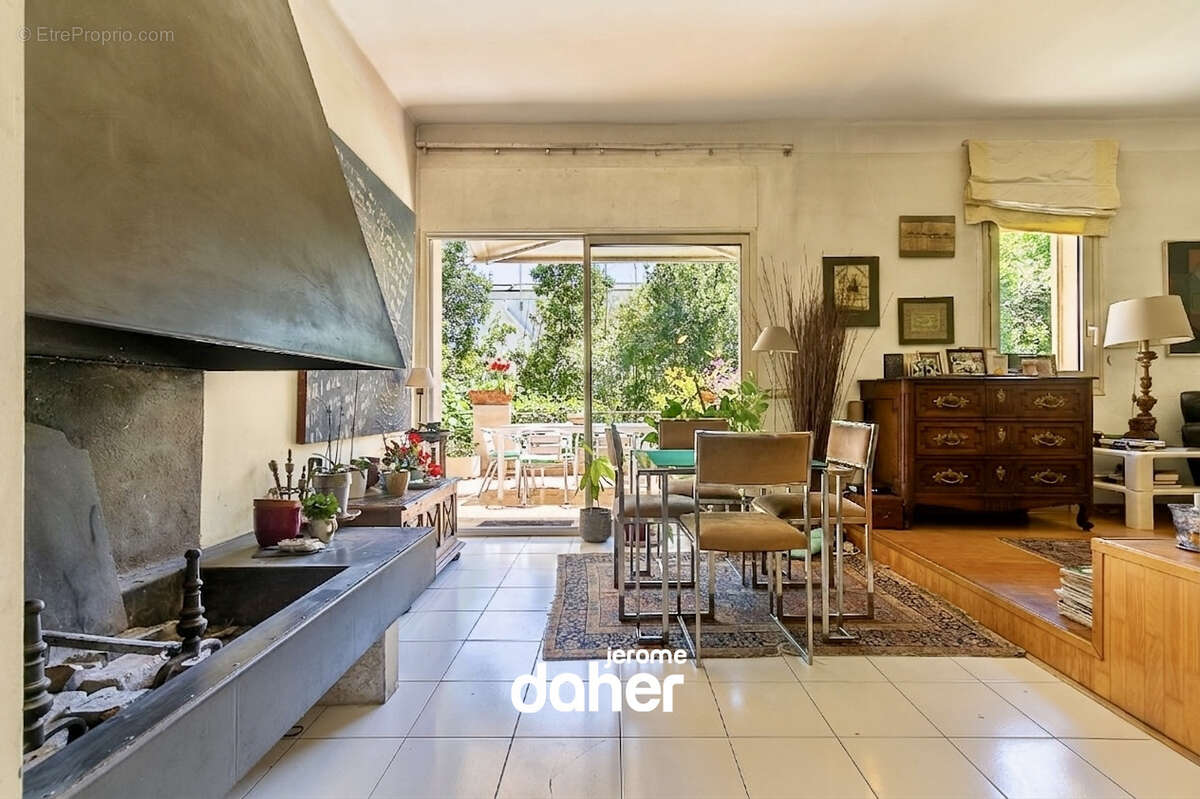 Maison à MARSEILLE-8E