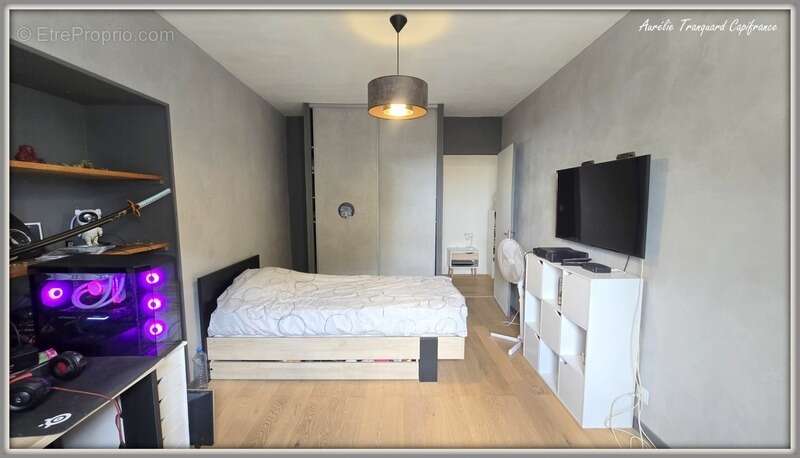 Maison FAMILIALE à vendre 8 pièces (226m²) à SAINT PIERRE DE JUILLERS (17) sur plus d'1 hectare de terrain avec HANGAR et DEPEND - photo 14