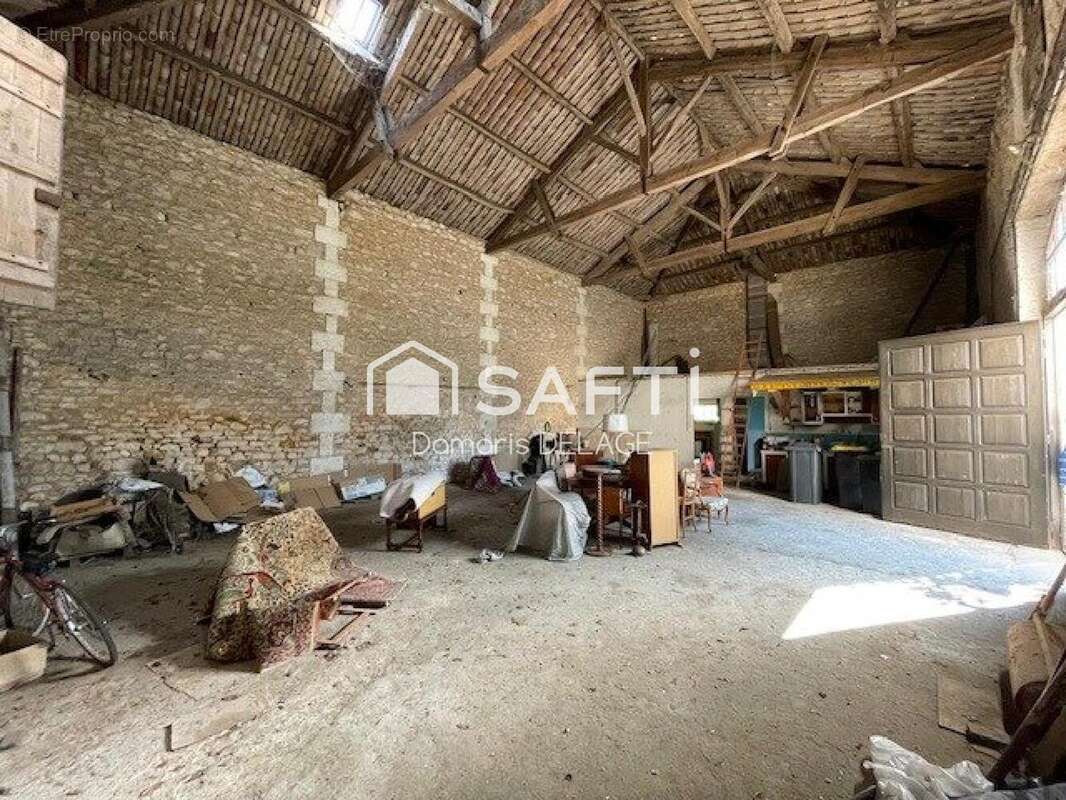 Photo 8 - Maison à CHAZELLES