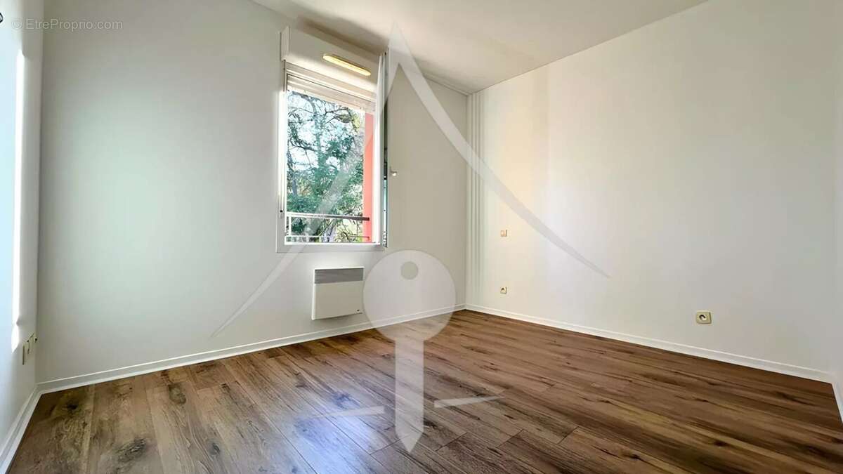 Maison à LAVERNOSE-LACASSE