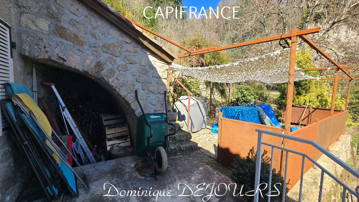 Marcols-les-eaux , maison en pierres : Un bien d’exception où charme, élégance et confort se rencontrent – coup de cœur immédiat - photo 27
