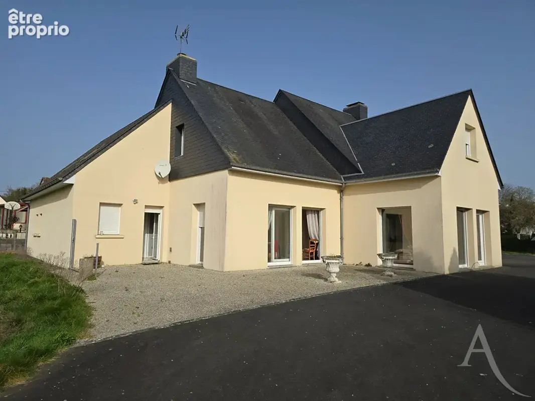 Maison 8 pièces 258 m² à vendre à Saint-Lo (50000) - photo 1