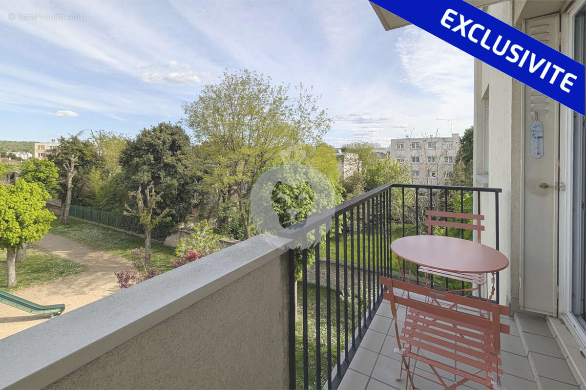 Appartement à SAINT-MAUR-DES-FOSSES