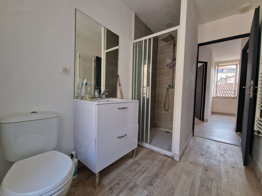 Appartement à BARBEZIEUX-SAINT-HILAIRE