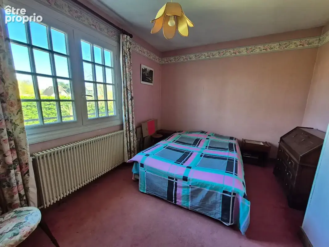 FONTAINE-LA-MALLET - Maison plain-pied 136 m² - 4 chambres - Grand jardin - Sous-sol complet - photo 9