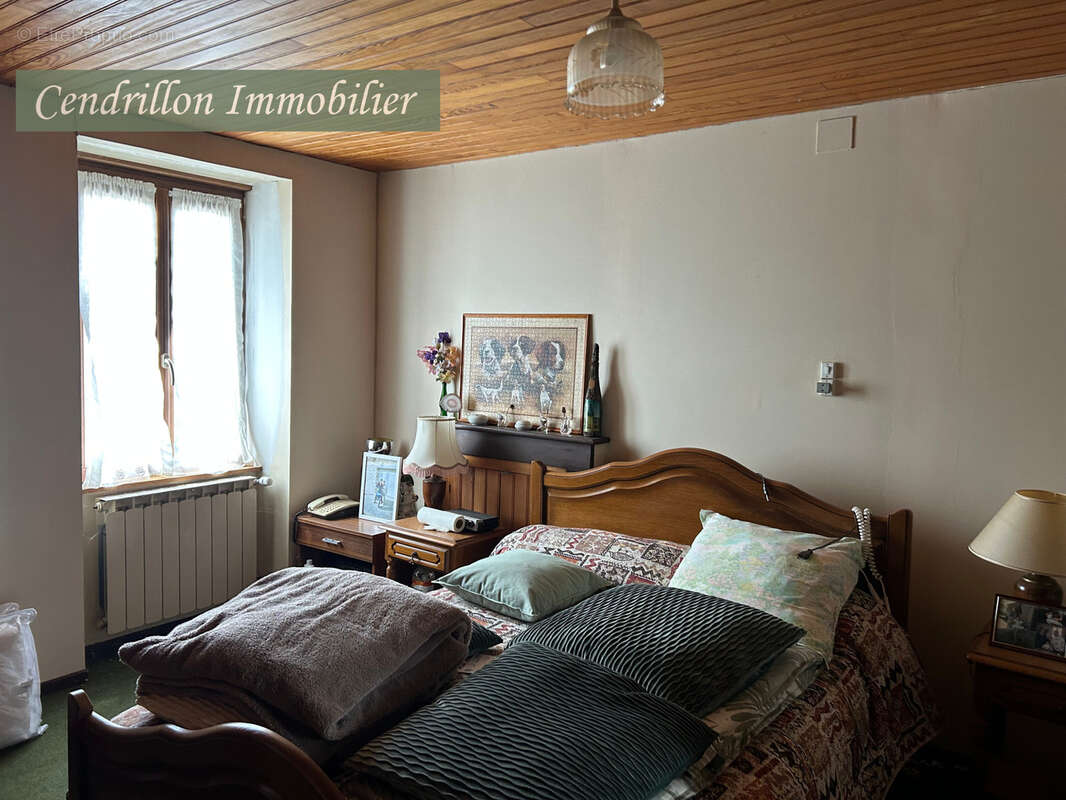 Maison à MONTBOUCHER