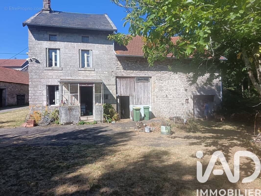 Photo 1 - Maison à SAINT-LEGER-LA-MONTAGNE