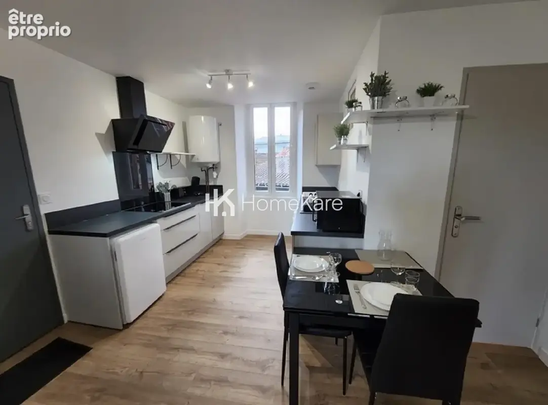 Appartement 300 m² à Loures-Barousse  - photo 2