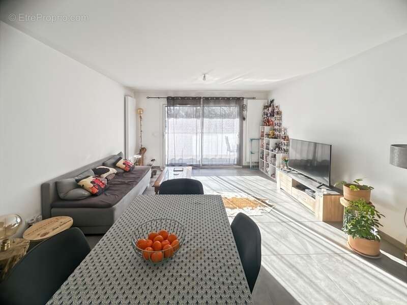 Appartement à POISY