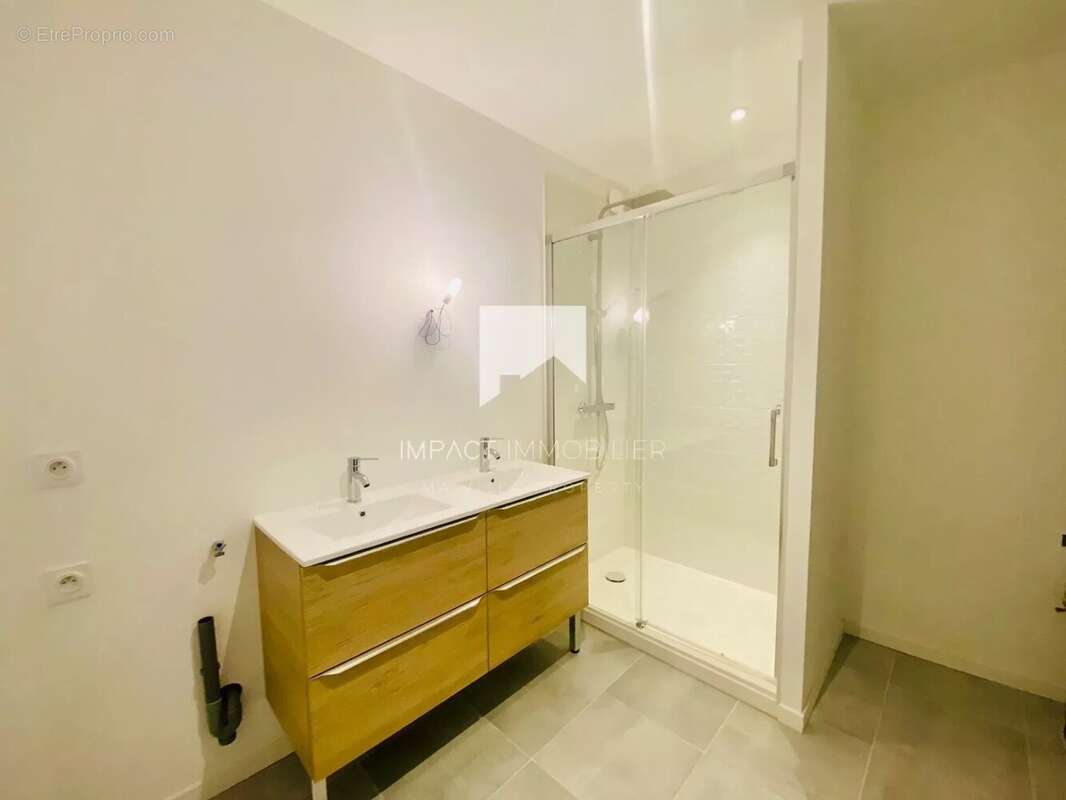 Appartement à HYERES