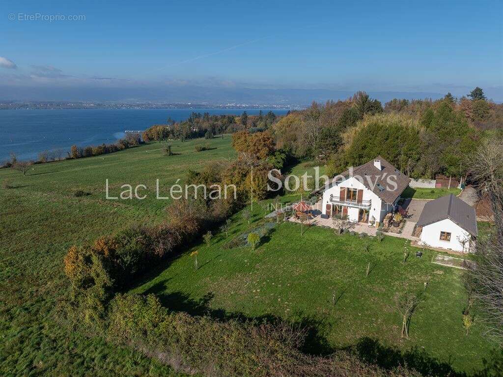 Maison à CHENS-SUR-LEMAN