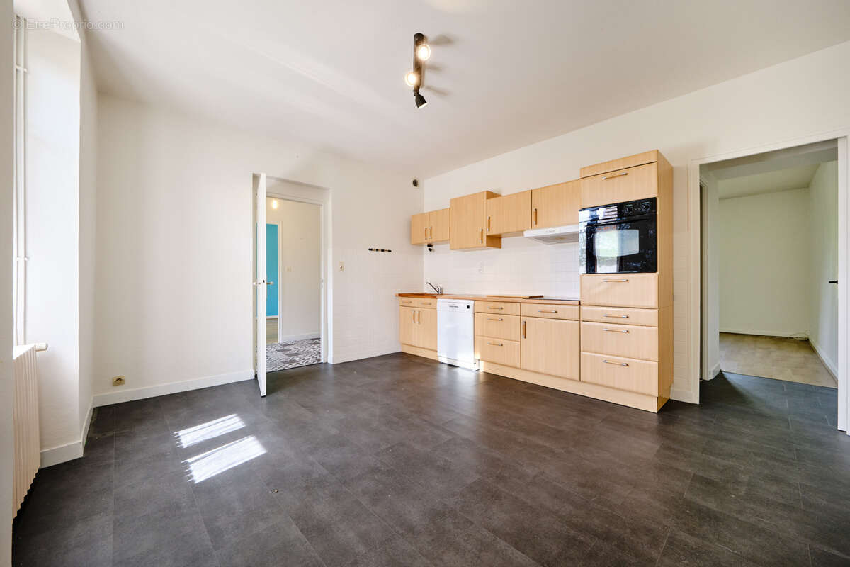 Appartement à ANNECY-LE-VIEUX