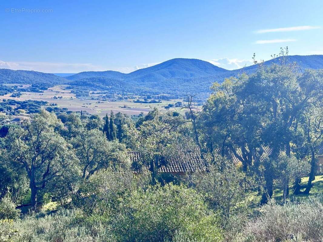 Maison à PLAN-DE-LA-TOUR