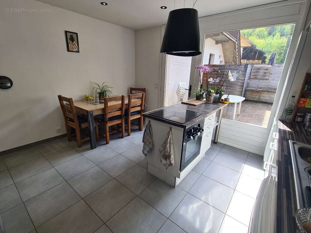 Appartement à GRIGNON