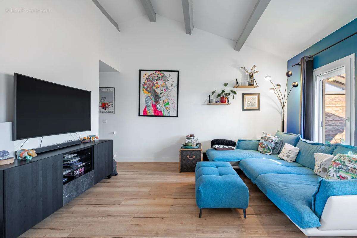 Appartement à COGOLIN